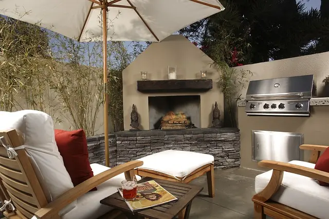 outside-ga81ed7e90_640 outdoor living space